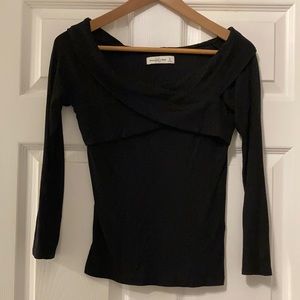 Abercrombie & Fitch off shoulder long sleeve